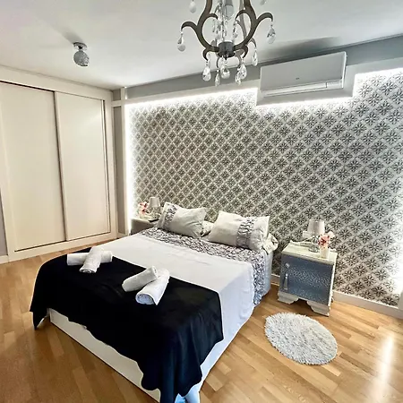 Apartamento Vip - Parking Gratis - 2 *